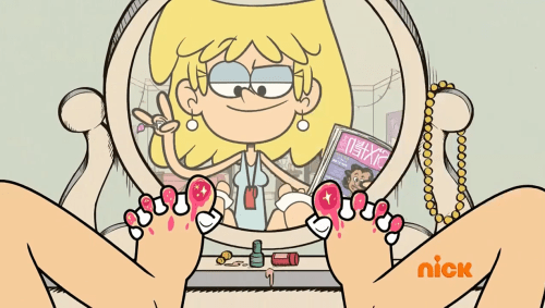 Lori Loud's Feet